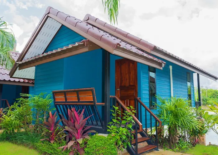 Baannai Lake View Resort